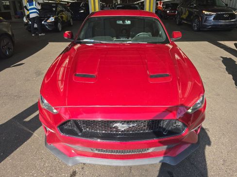 Used 2018 Ford Mustang GT w/ GT Performance Package image 2