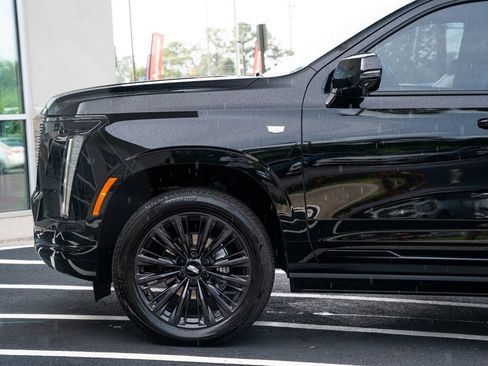 Used 2025 Cadillac Escalade Sport w/ LPO, ONYX Package AWD/4WD image 22