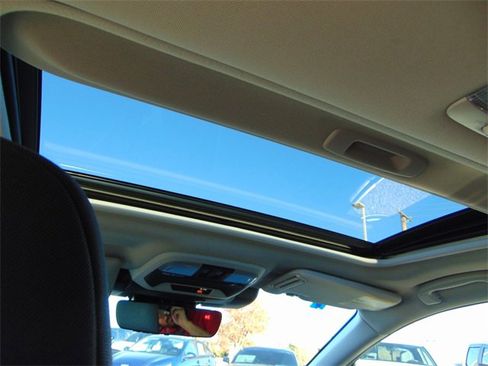 Certified 2024 Subaru Crosstrek 2.0i Premium image 22