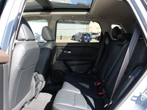 Certified 2023 Nissan Rogue SL w/ SL Premium Package AWD/4WD image 11