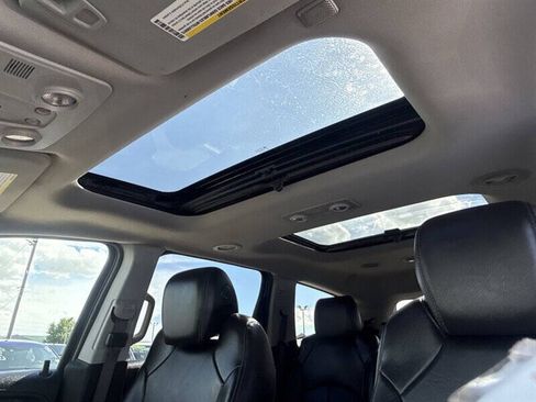 Used 2016 Chevrolet Traverse LT AWD/4WD image 37