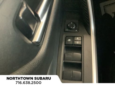 Used 2020 Toyota RAV4 XLE w/ Convenience Package image 15