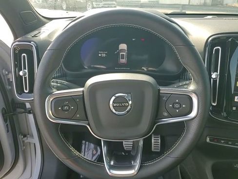 Used 2021 Volvo XC40 P8 Recharge w/ Advanced Package image 15