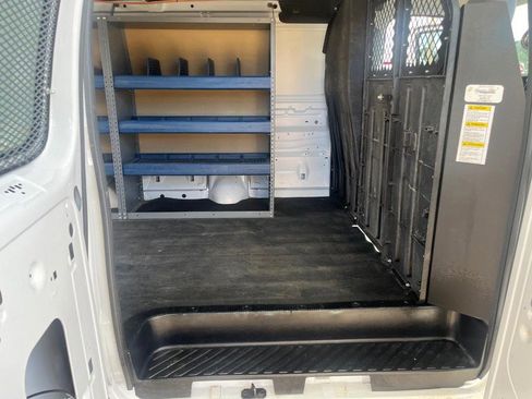 Used 2012 Ford E-250 and Econoline 250 image 10