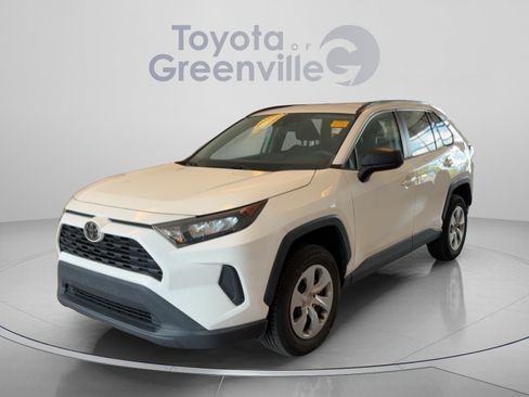Used 2021 Toyota RAV4 LE FWD image 1
