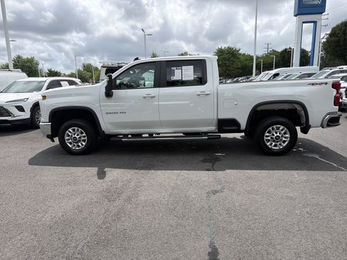 Used 2025 Chevrolet Silverado 2500 LT w/ Convenience Package AWD/4WD image 7