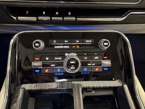 Used 2023 Lincoln Navigator Black Label image 20