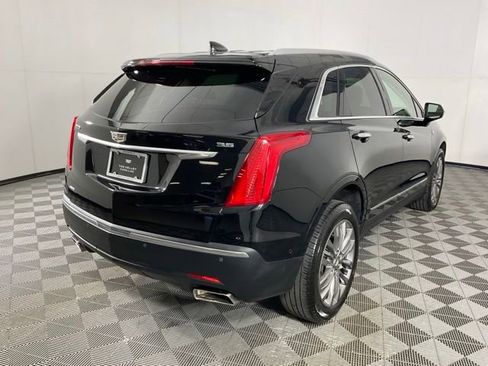Used 2019 Cadillac XT5 Premium Luxury w/ Driver Assist Package AWD/4WD image 6