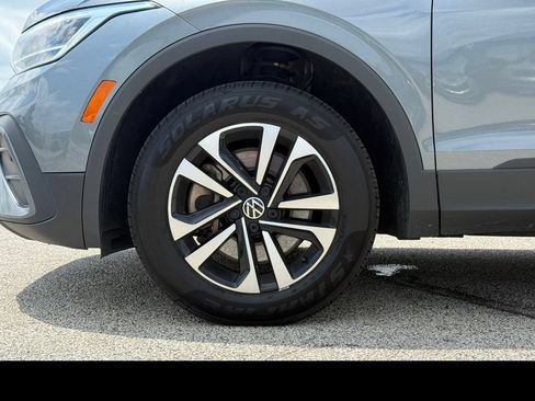 Used 2024 Volkswagen Tiguan S AWD/4WD image 2