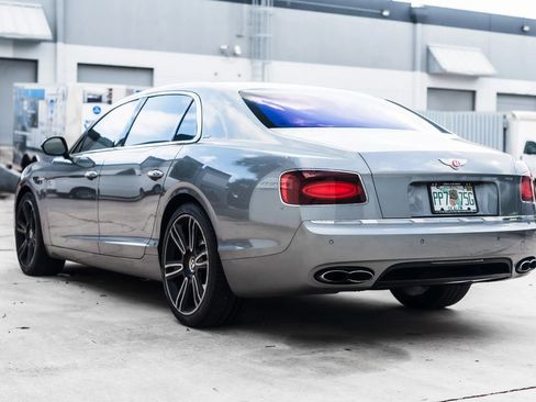 Used 2017 Bentley Flying Spur S V8 AWD/4WD image 14