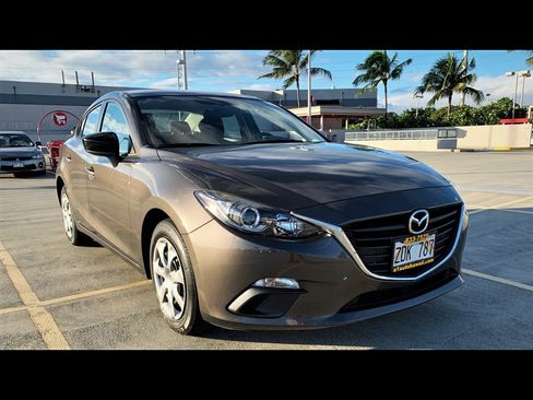 Used 2015 MAZDA MAZDA3 i SV FWD image 3