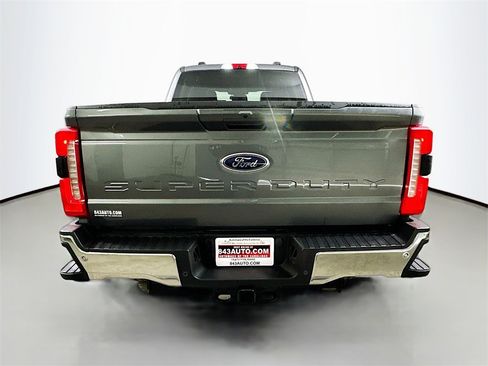 Used 2025 Ford F350 Lariat w/ Chrome Package image 6