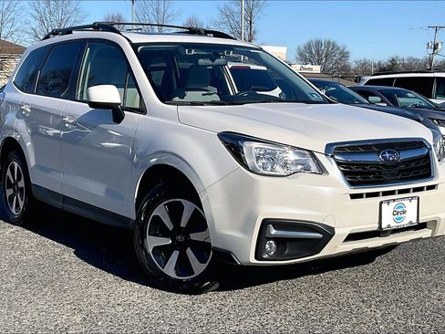 Used 2018 Subaru Forester 2.5i Premium image 2