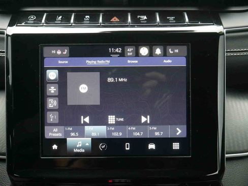 Used 2023 Jeep Grand Cherokee L Laredo image 31