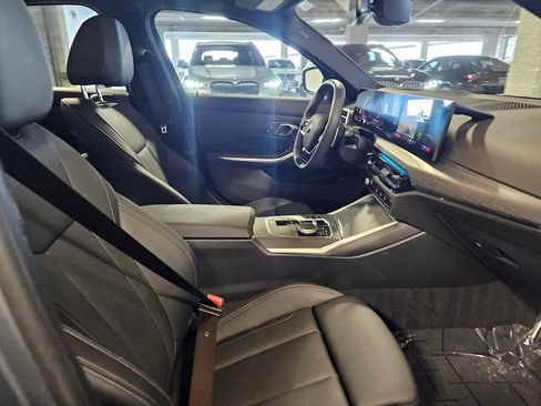 Used 2025 BMW 330i xDrive Sedan w/ M Sport Package image 41