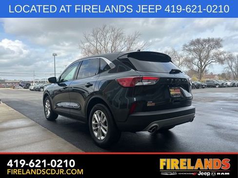 Used 2022 Ford Escape SE image 7