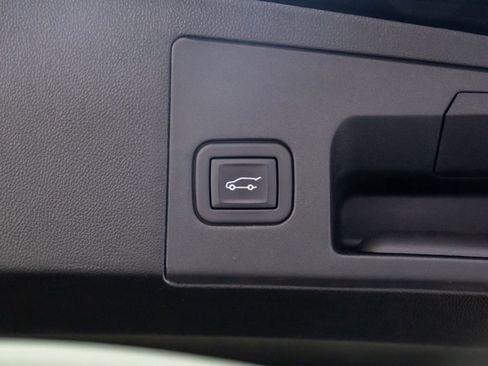 Certified 2023 Cadillac XT5 Luxury image 30