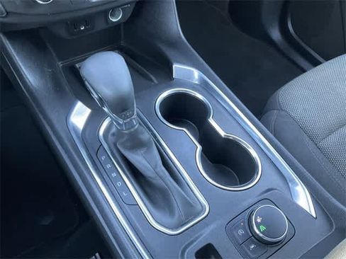 Used 2023 Chevrolet Traverse LT image 24