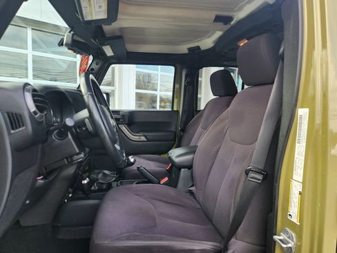 Used 2013 Jeep Wrangler Unlimited Sport image 23