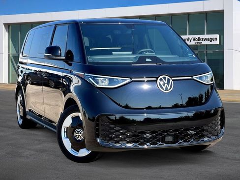 New 2025 Volkswagen ID. Buzz Pro S RWD image 1