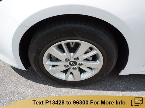 Used 2018 Kia Optima LX image 18