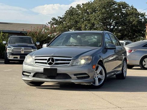 Used 2011 Mercedes-Benz C 350 Sport image 19