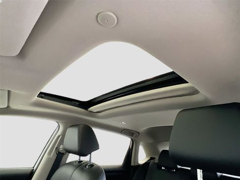 New 2026 Honda HR-V EX-L image 12