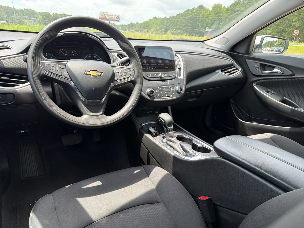 Used 2024 Chevrolet Malibu LT FWD image 22