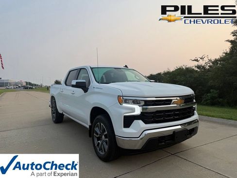 Used 2024 Chevrolet Silverado 1500 LT AWD/4WD image 1