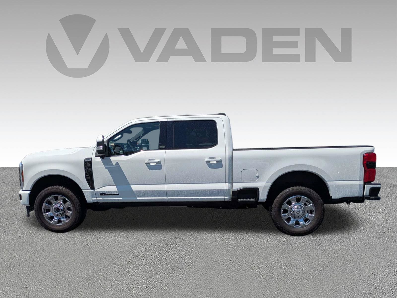 Used 2025 Ford F250 King Ranch w/ Chrome Package AWD/4WD image 28