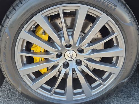 Used 2022 Maserati Ghibli GT RWD image 13