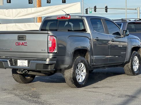 Used 2018 GMC Canyon SLE w/ SLE Convenience Package image 4