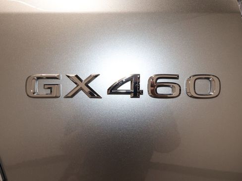 Used 2023 Lexus GX 460 Premium w/ Premium Plus Package image 34