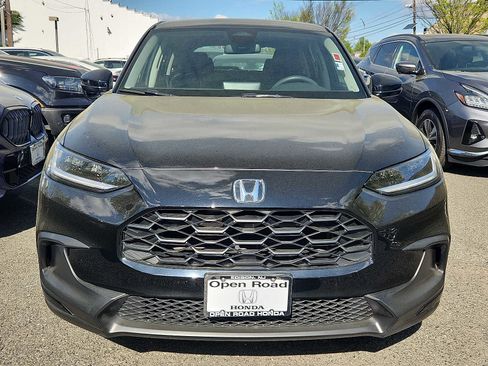 Certified 2024 Honda HR-V LX image 2