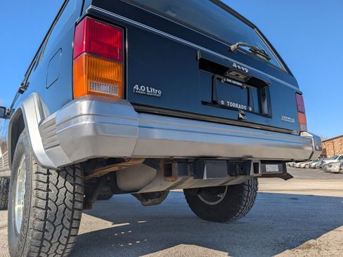 Used 1993 Jeep Cherokee Country image 40
