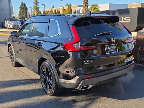 Used 2024 Honda CR-V Sport Touring image 3