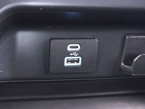 Used 2022 Ford F150 XLT image 28