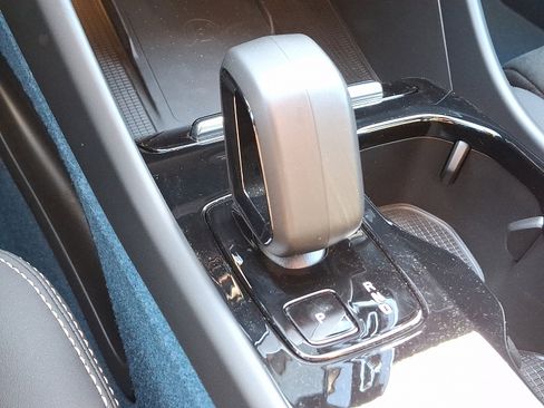 Certified 2023 Volvo C40 P8 Recharge Ultimate AWD/4WD image 15