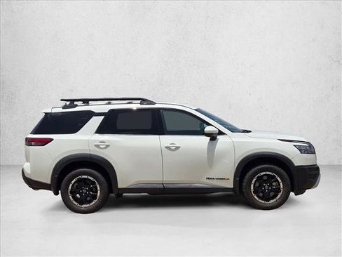 Used 2024 Nissan Pathfinder Rock Creek AWD/4WD image 4