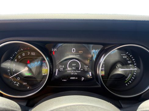 Used 2021 Jeep Wrangler Unlimited Rubicon 4xe w/ Cold Weather Group AWD/4WD image 11