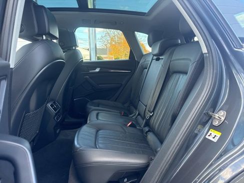 Used 2019 Audi Q5 2.0T Premium w/ Convenience Package image 12