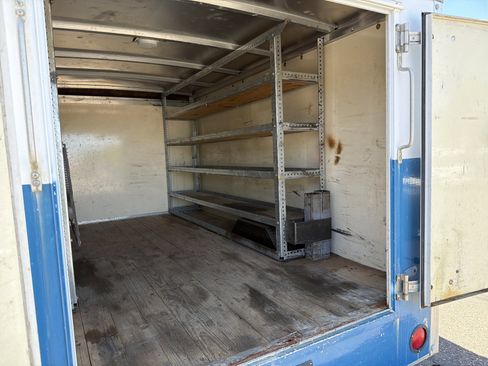 Used 2014 Chevrolet Express 3500 RWD image 9