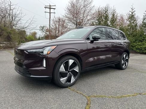 New 2025 Volvo EX90 Ultra AWD/4WD image 3