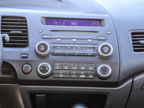 Used 2009 Honda Civic DX-VP image 14