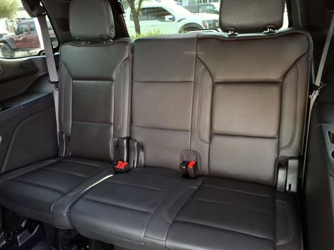 Used 2024 Chevrolet Tahoe High Country w/ Advanced Technology Package AWD/4WD image 18