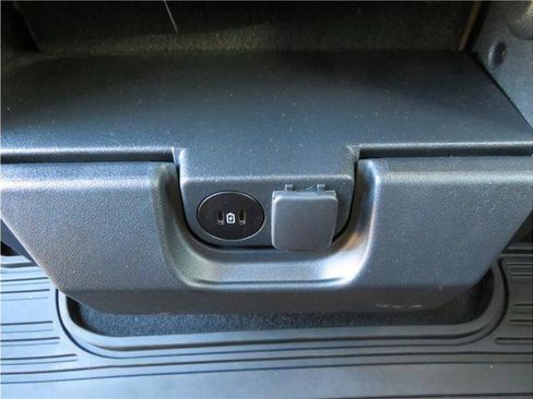 Used 2024 Ford F250 XLT image 10