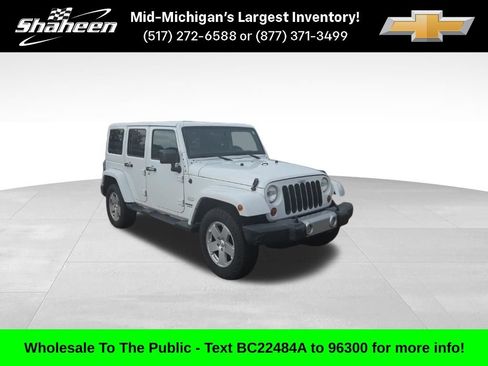 Used 2012 Jeep Wrangler Unlimited Sahara w/ Connectivity Group AWD/4WD image 1