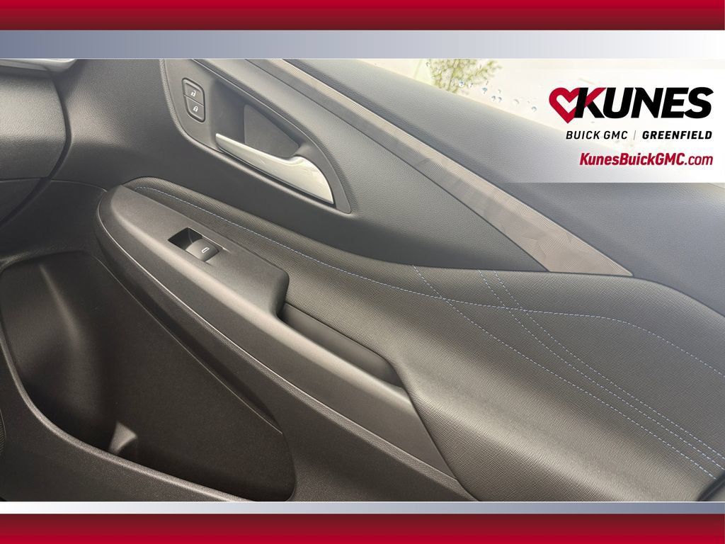 New 2026 Buick Envista Sport Touring w/ Convenience I Package FWD image 32