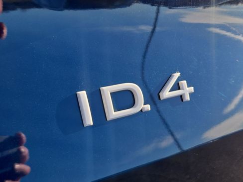 Certified 2023 Volkswagen ID.4 2WD image 36