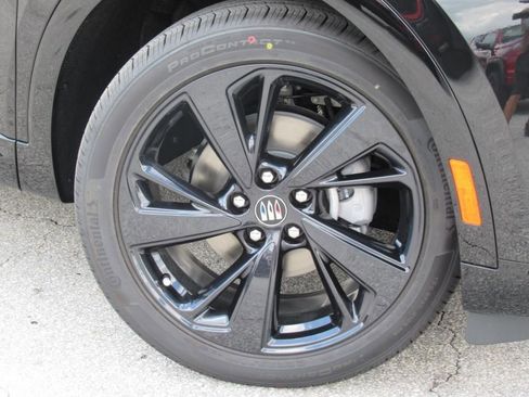 New 2025 Buick Envision Sport Touring image 7